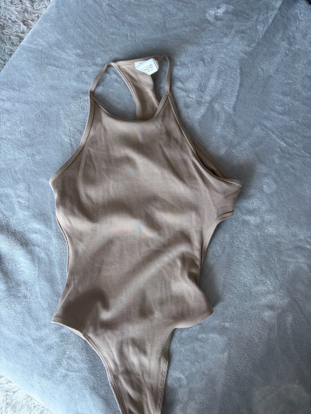 Alo Ribbed High-Neck backless bodysuit- Taupe